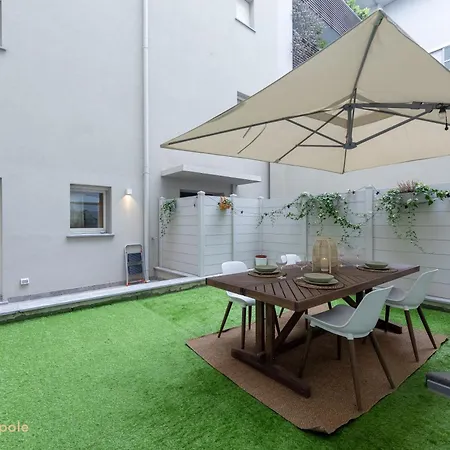 Chinatown Luxe, Garden Apartment *